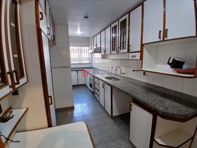 Imagem 14: Apartamento à Venda em Copacabana, 2 Quartos, 100m², R$1.150.000