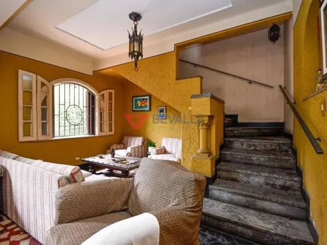 Imagem: Casa à venda em Laranjeiras 428m², 5