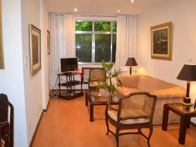 Imagem: Apartamento à venda em Laranjeiras 130m²