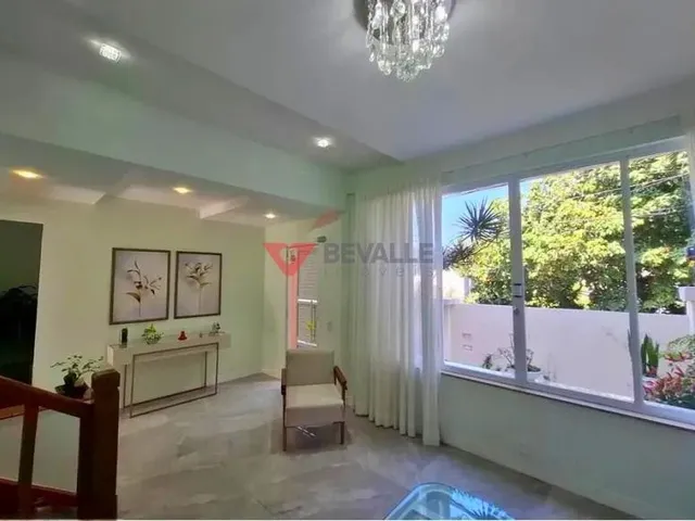 Imagem 13: Casa à Venda em Laranjeiras RJ: 3 Quartos, 147m², R$2.400.000