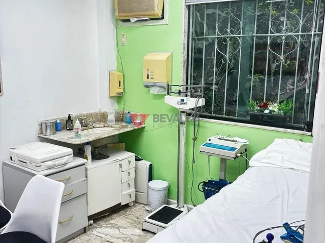 Imagem 8: Casa à Venda na Urca RJ: 5 Quartos, 3 Banheiros por R$1.599.000