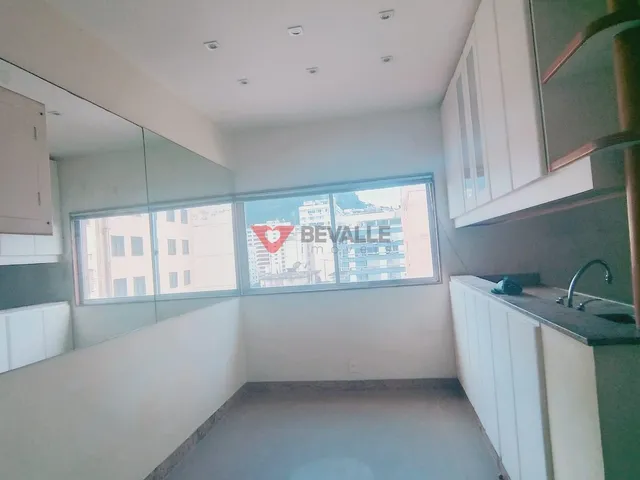 Imagem 4: Apartamento à Venda em Copacabana, 206m², 3 Dormitórios