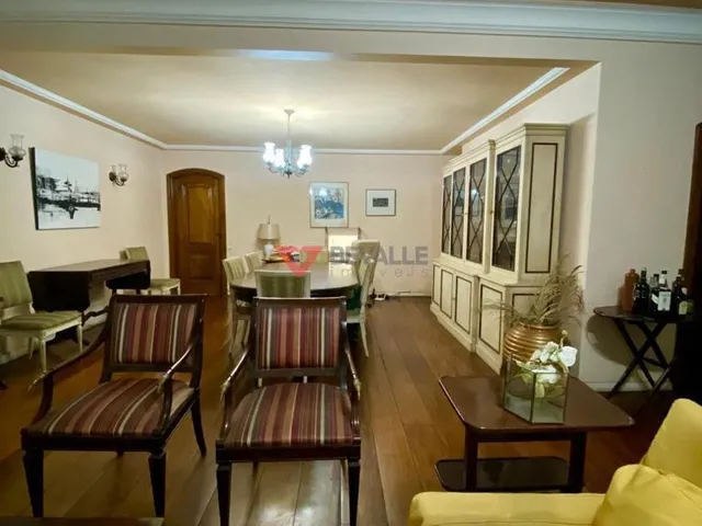 Imagem: Apartamento à venda em Copacabana 205m²