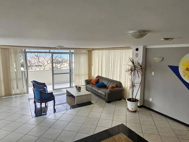 Imagem 10: Apartamento a Venda na Avenida Atlântica na Região Central com Sacada Panorâmica