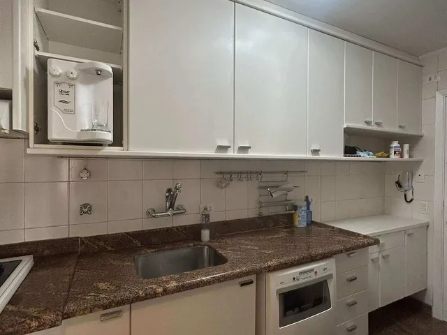 Imagem 6: Apartamento de Luxo À Venda em São Paulo, Real Parque, com 4 Quartos, 120M²