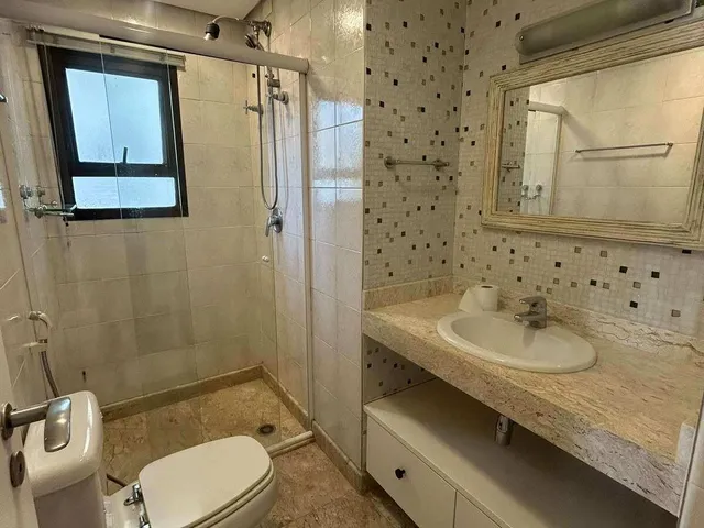 Imagem 4: Apartamento de Luxo À Venda em São Paulo, Real Parque, com 4 Quartos, 120M²