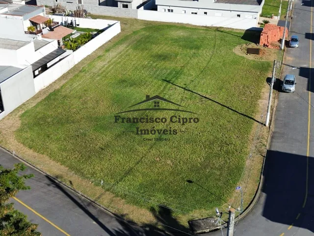 Imagem: Terreno À Venda no Bairro Barranco Alto
