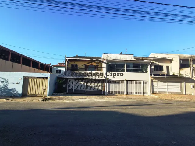 Imagem: Casa à venda no bairro Santa Terezinha