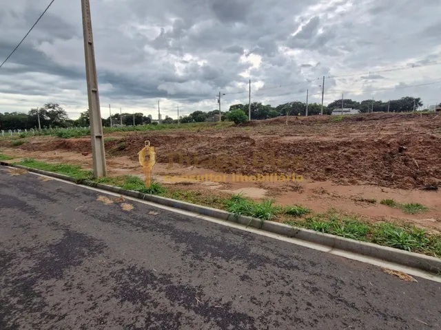 Imagem: Terreno Residencial À Venda com 200 M²