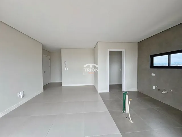 Imagem 3: Apartamento a venda de 2 dormitórios com 1 suíte e 74m² no São Cristóvão - Lajea