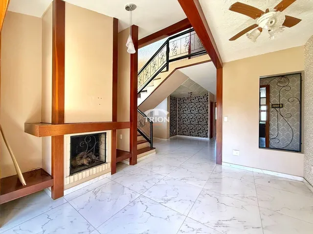 Imagem 4: Cobertura À Venda com 3 Dormitórios 1 Suíte e 134,28M² no Bairro Centro - Lajead