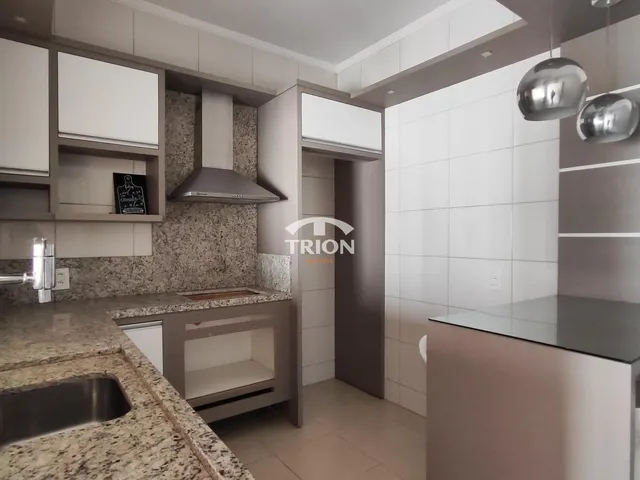 Imagem 4: À Venda | Sobrado Semimobiliado com Área Gourmet no Bairro Universitário
