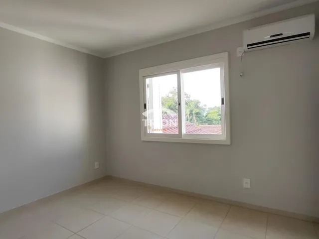Imagem 2: À Venda | Sobrado Semimobiliado com Área Gourmet no Bairro Universitário