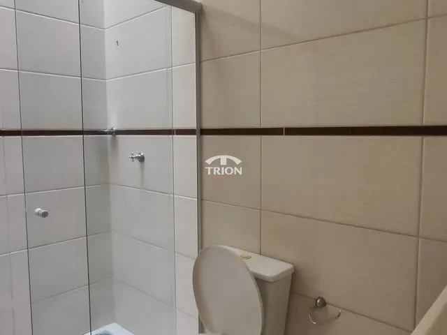 Imagem 3: À Venda | Sobrado Semimobiliado com Área Gourmet no Bairro Universitário