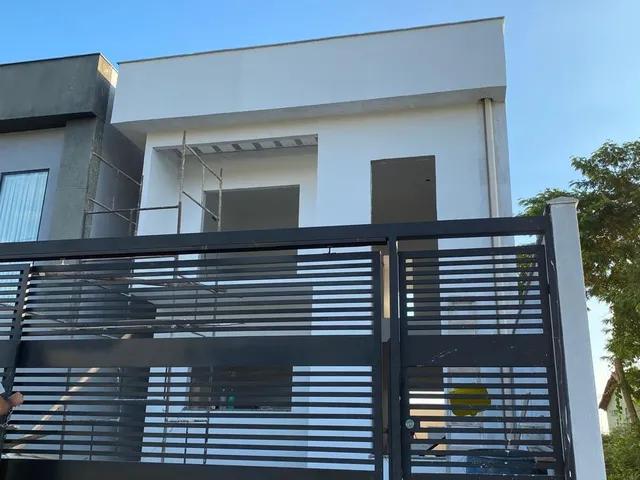 Imagem 8: Imóvel de Alto Padrão no Parque Ipiranga: Casa Duplex Moderna em Resende-RJ, com