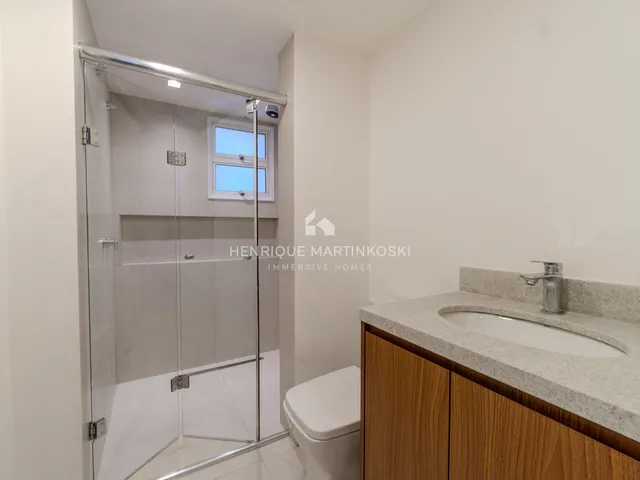 Imagem 14: Apartamento reformado com 151 m², planta ampla e localização privilegiada entre o