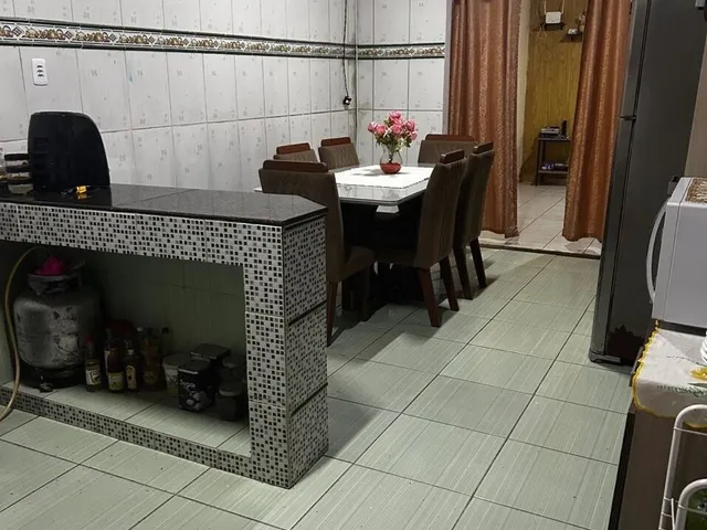 Imagem 8: Casa à Venda no Guanabara com 4 Quartos, Escritório e Garagem para 2 Carros