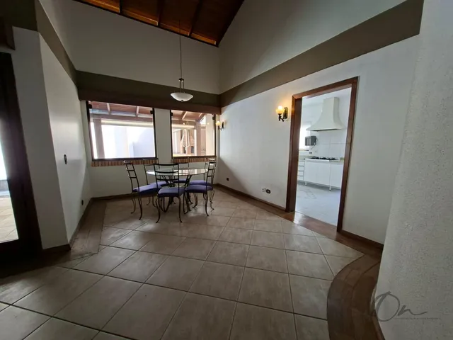 Imagem 8: Casa em Condomínio com 3 Suítes, Clube Exclusivo e 6 Vagas em São Paulo Ii, Cotia