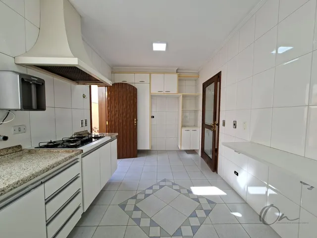 Imagem 5: Casa em Condomínio com 3 Suítes, Clube Exclusivo e 6 Vagas em São Paulo Ii, Cotia