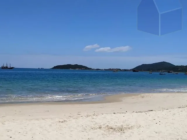 Imagem 15: Excelente casa com piscina e uma ampla área externa na quadra da Praia