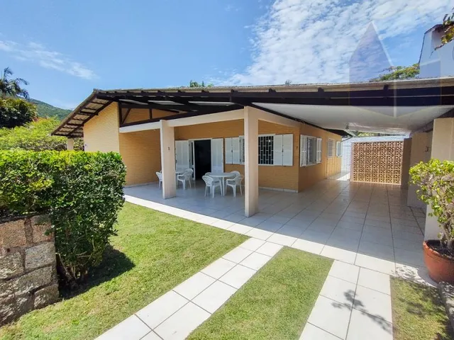 Imagem: Casa com 4 dormitórios a 50mts da praia
