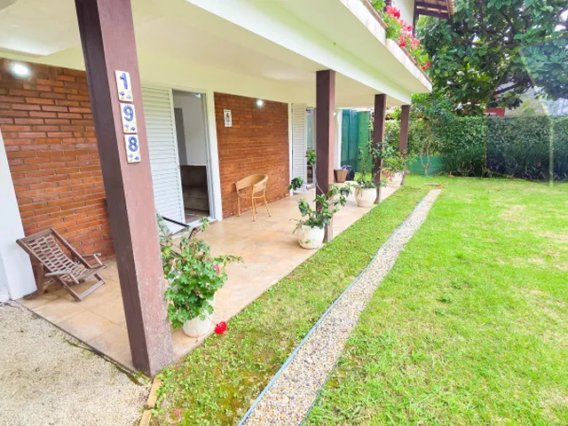 Imagem 8: Excelente casa com piscina, com 5 suítes a 50mts da Praia