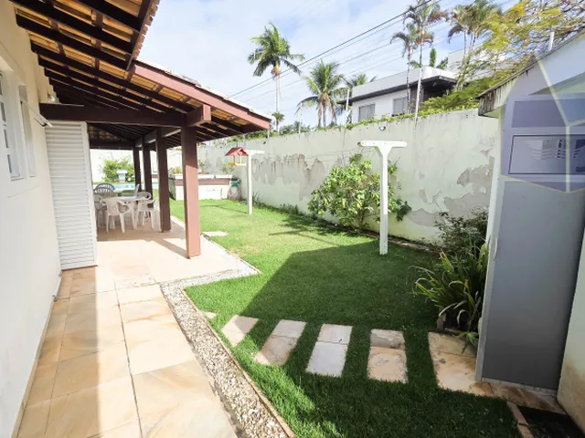 Imagem 16: Excelente casa com piscina, com 5 suítes a 50mts da Praia
