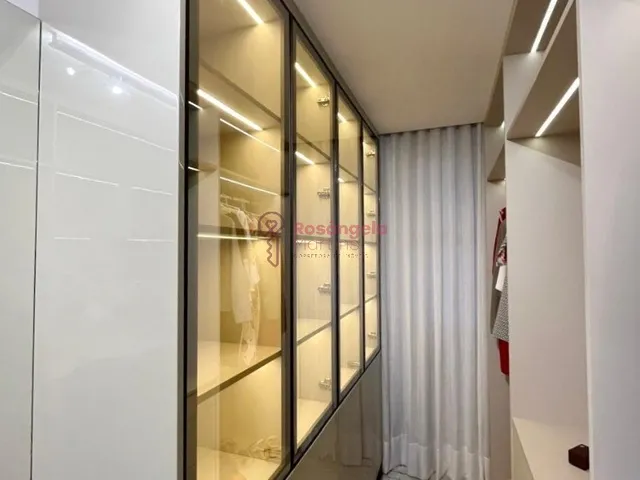 Imagem 5: Casa Duplex Porteira Fechada de 4 quartos, sendo 3 suítes com um elevador interno em
