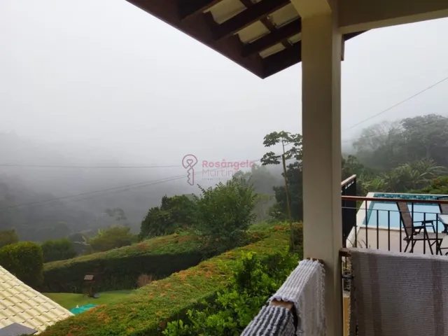 Imagem 6: Linda casa de 3 quartos, com piscina aquecida e Spa em Pedra Azul!