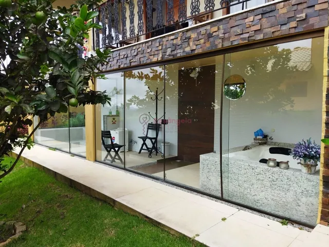 Imagem 4: Linda casa de 3 quartos, com piscina aquecida e Spa em Pedra Azul!