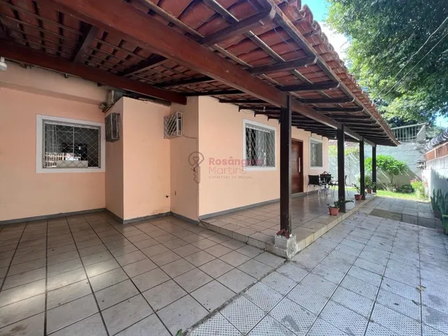 Imagem: Casa linear de 4 quartos, sendo 2 suítes