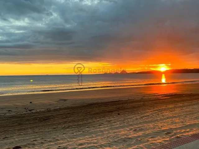 Imagem: Oportunidade de 3 lotes frente ao mar de