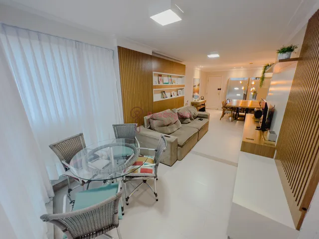 Imagem: Apartamento de 4 quartos perto do mar na