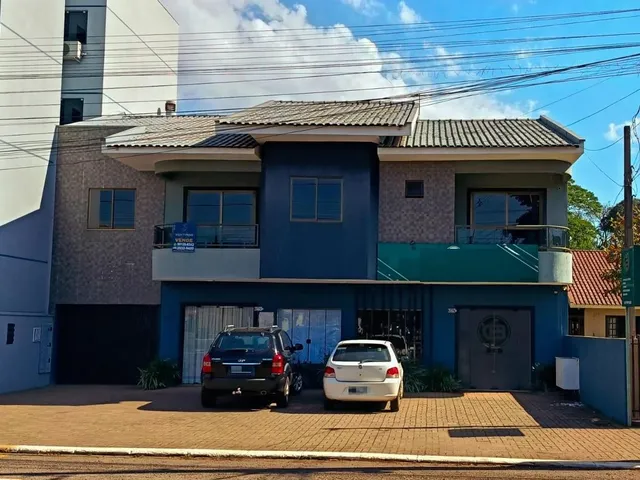 Imagem: Sobrado com Apartamento 2 Salas Comerciais
