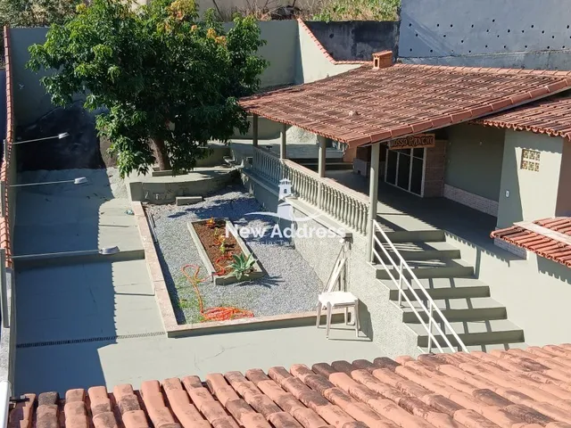 Imagem: Casa Duplex com 6 Quartos À Venda em Santos