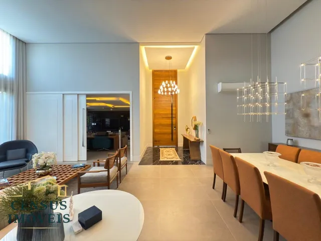 Imagem 11: Casa de Alto Padrão no Condomínio Residencial Ypê Dourado em Valinhos-Sp, com 4 Suítes e 6 Vagas de Garagem!