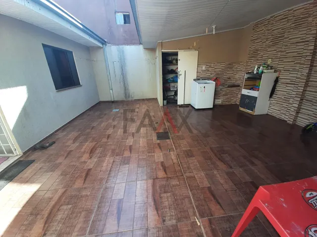 Imagem 5: Casa À Venda com 3 Quartos, Vila Carli, Guarapuava - Pr