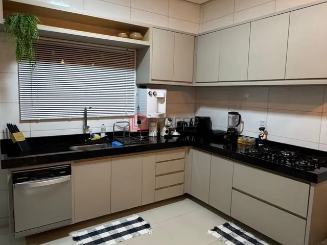 Imagem 4: Casa Á Venda - Porteira Fechada