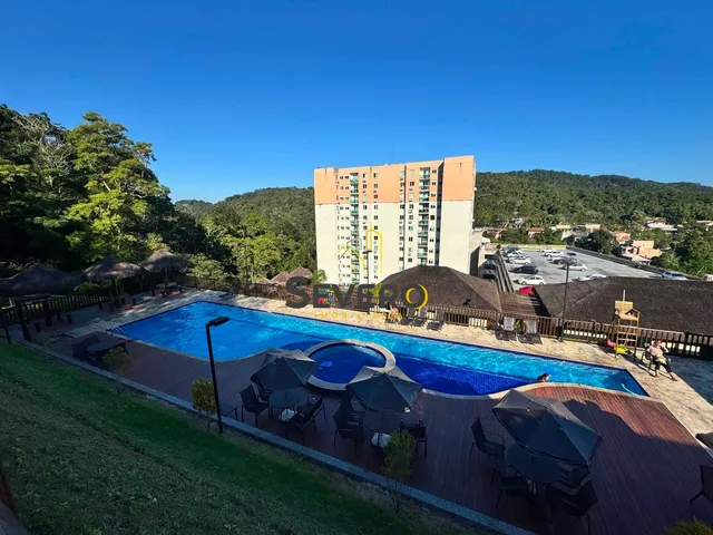 Imagem: O apartamento possui 3 Dormitórios, 1 Suíte, 1 Banheiro,