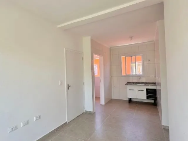 Imagem 4: Locação Anual, no Indaiá, 2 Dormitórios Sendo 1 Suíte, Sala e Cozinha, 1 Vaga, À 600 Metros da Praia