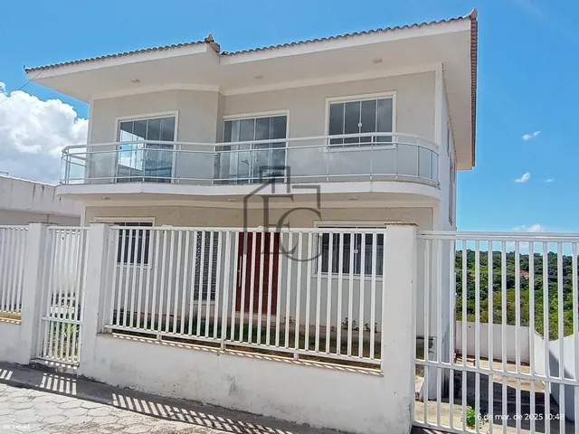 Imagem: Excelente Casa em Condomínio À Venda no
