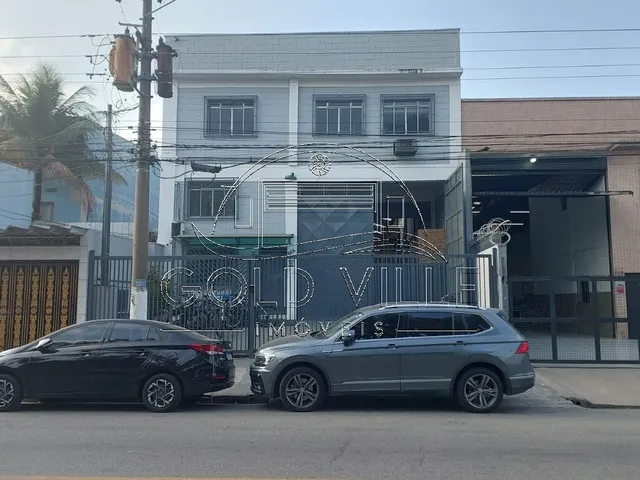Imagem: O depósito possui 3 Banheiros, 2 Vagas na garagem, 500m²