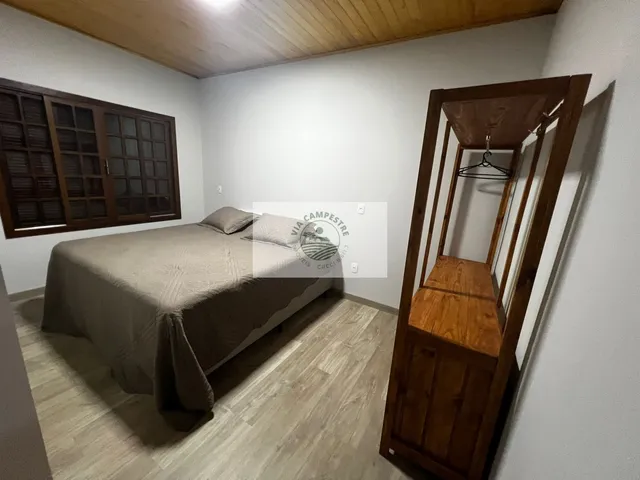 Imagem 5: Sítio com 30.000 m2, casa semi-nova com 4 dormitorios, fogão a lenha, porteira fechada