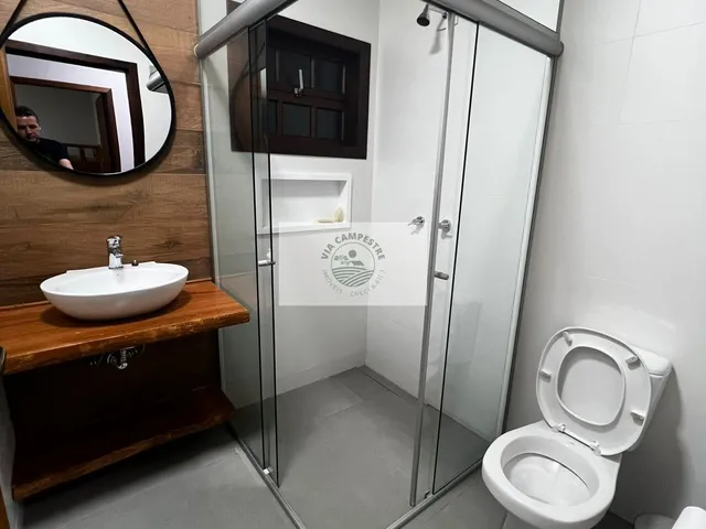 Imagem 6: Sítio com 30.000 m2, casa semi-nova com 4 dormitorios, fogão a lenha, porteira fechada