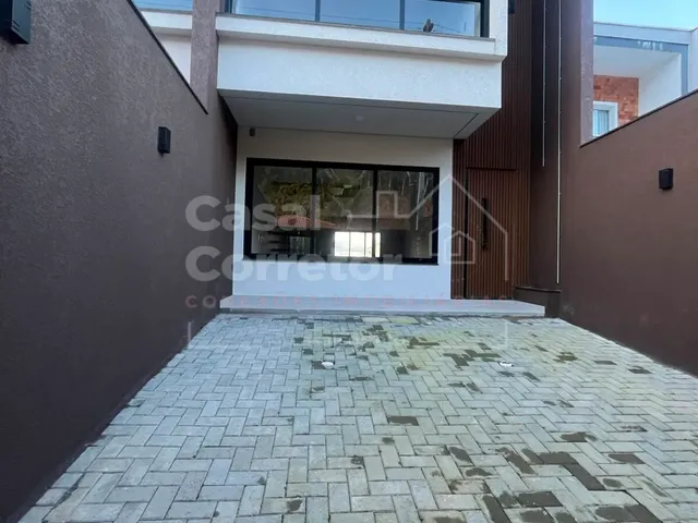 Imagem: Sobrado À Venda no Bairro Planalto - Brusque/Sc