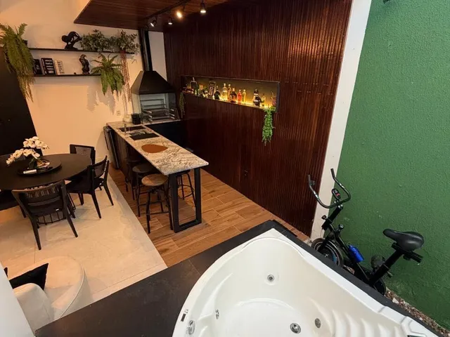 Imagem 2: Linda Casa Reformada em Condomínio no Sim