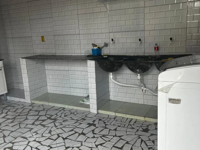 Imagem 6: Excelente Casa no Guanabara com 4 Quartos, 2 Salas de TV e Espaços Amplos