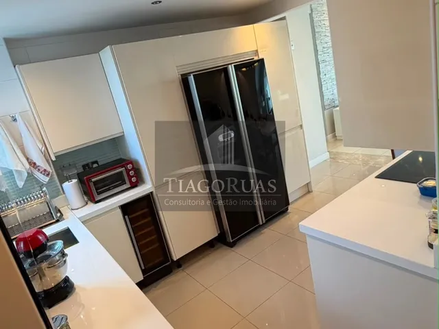 Imagem 10: VENDA - Luxuoso Apartamento de 4 Suítes na Corredor da Vitória em Salvador-BA: 181m²