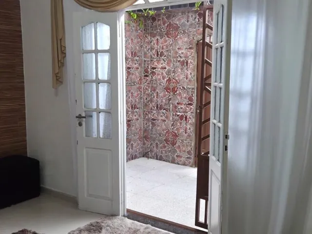 Imagem: Casa Triplex com Hidromassagem e Móveis