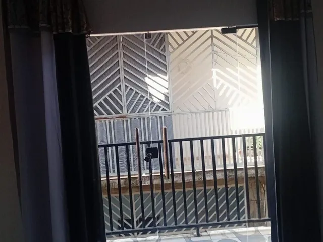 Imagem 7: Casa à Venda com 3 Pavimentos, 3 Suítes e Excelente Potencial de Renda